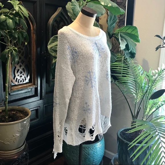 Wildfox Lennon distressed snowflake sweater - Picture 8 of 12